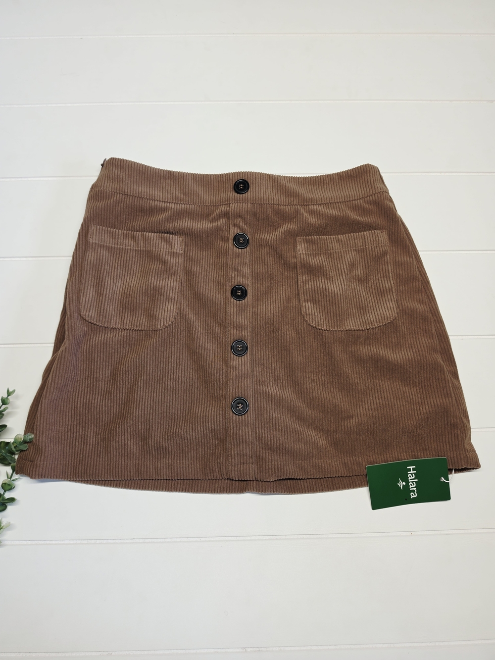 NEW Halara Corduroy Button-Front Pocket Mini Skort - Brown Medium - Picture 2 of 5